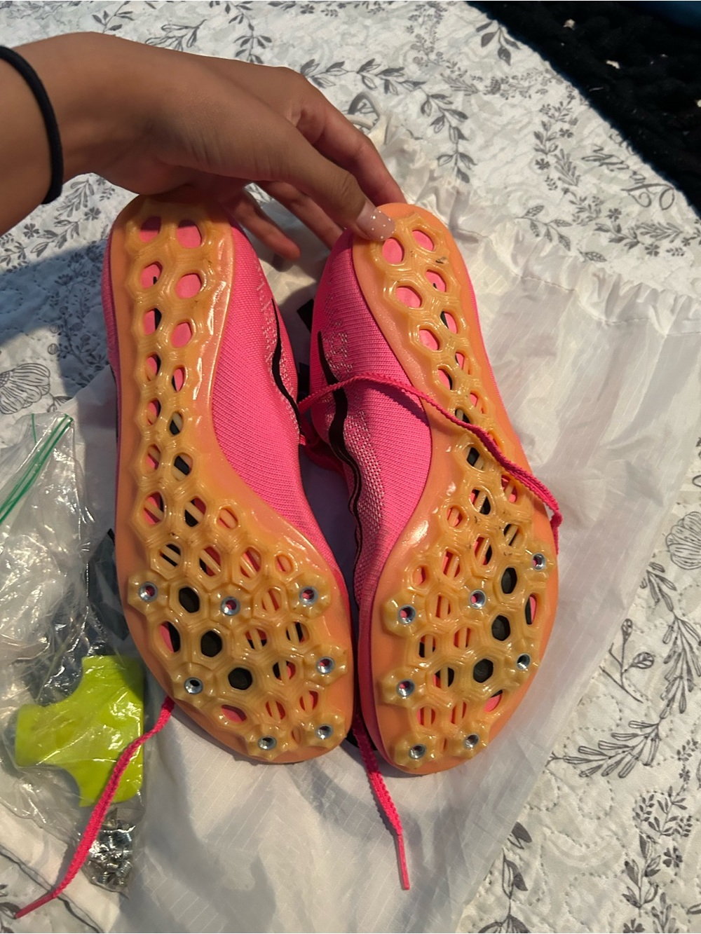 Nike Sprinting Spikes - Picture 2 of 8